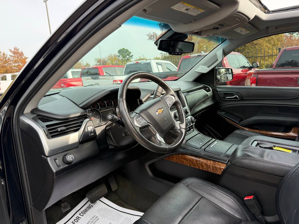 Chevrolet Tahoe Vehicle Full-screen Gallery Image 06