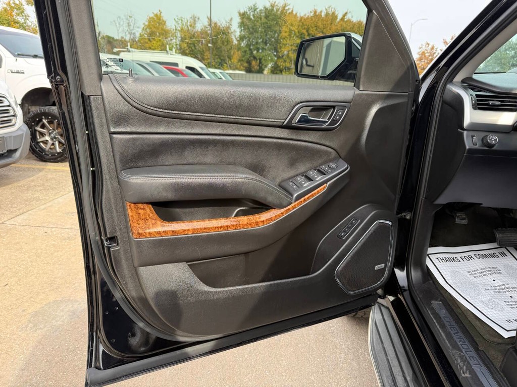 Chevrolet Tahoe Vehicle Full-screen Gallery Image 08