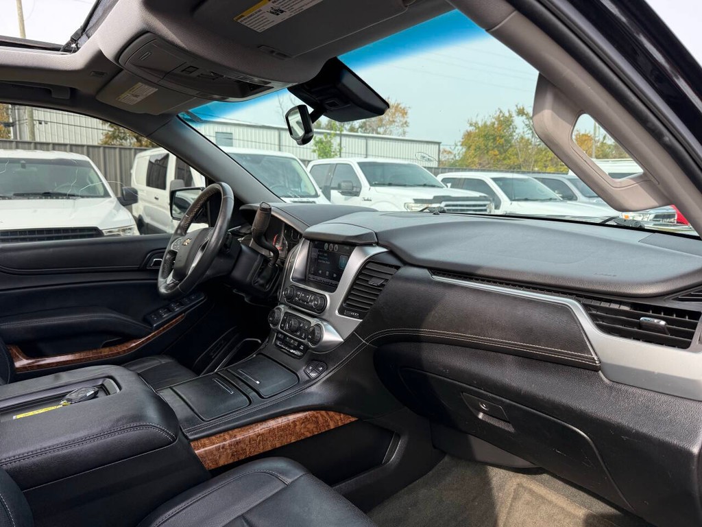 Chevrolet Tahoe Vehicle Full-screen Gallery Image 09