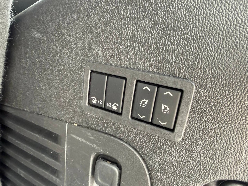 Chevrolet Tahoe Vehicle Full-screen Gallery Image 44