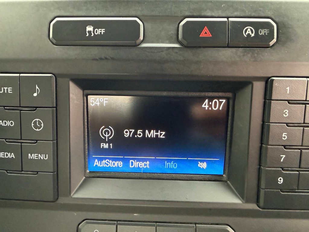 Ford F-150 Vehicle Full-screen Gallery Image 23