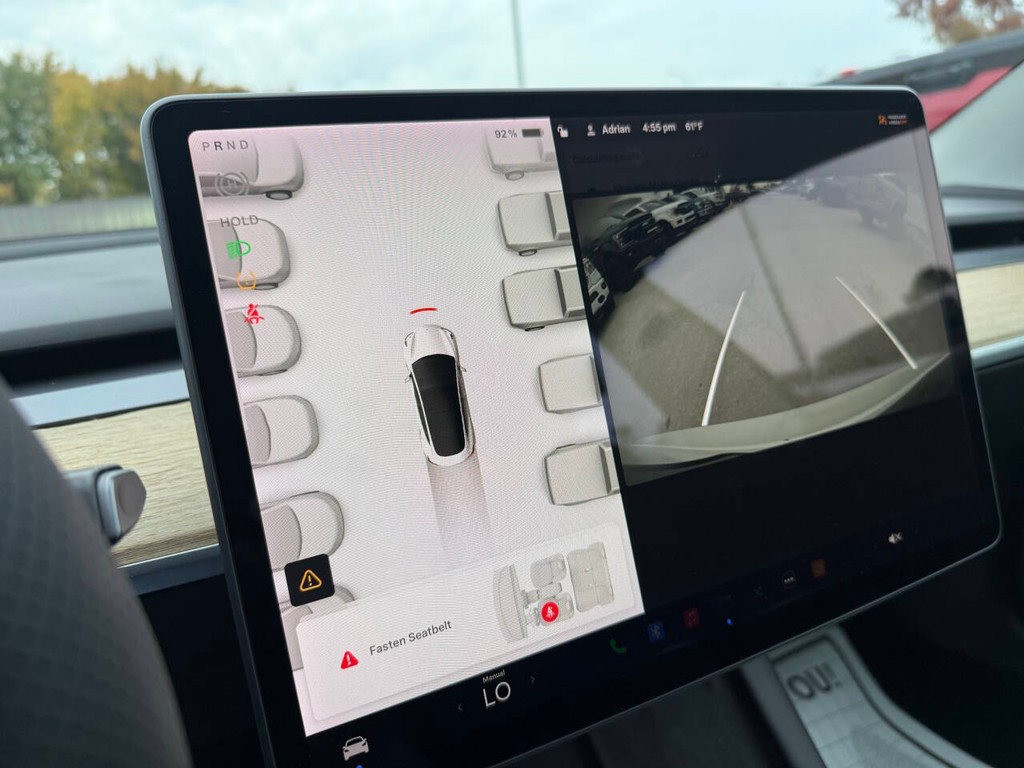 Tesla Model 3 Vehicle Full-screen Gallery Image 27