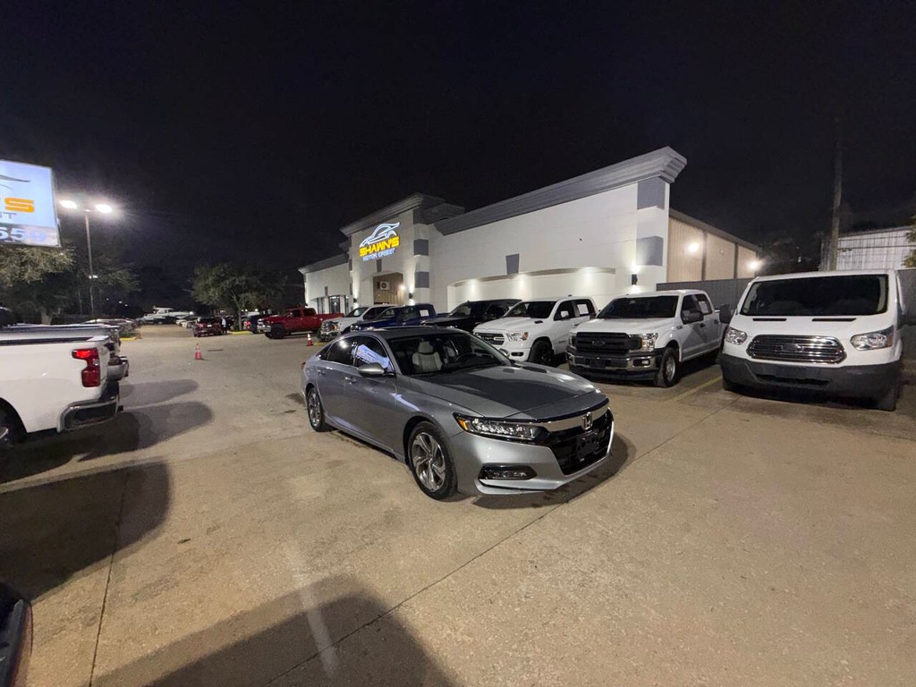 Honda Accord Sedan Vehicle Full-screen Gallery Image 42