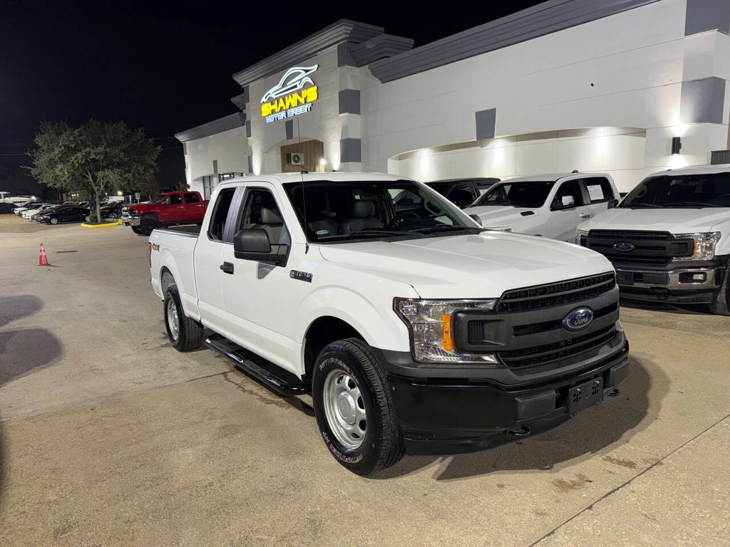 Ford F-150 Vehicle Full-screen Gallery Image 39