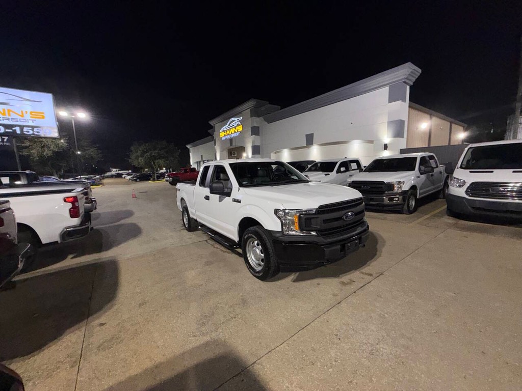 Ford F-150 Vehicle Full-screen Gallery Image 41