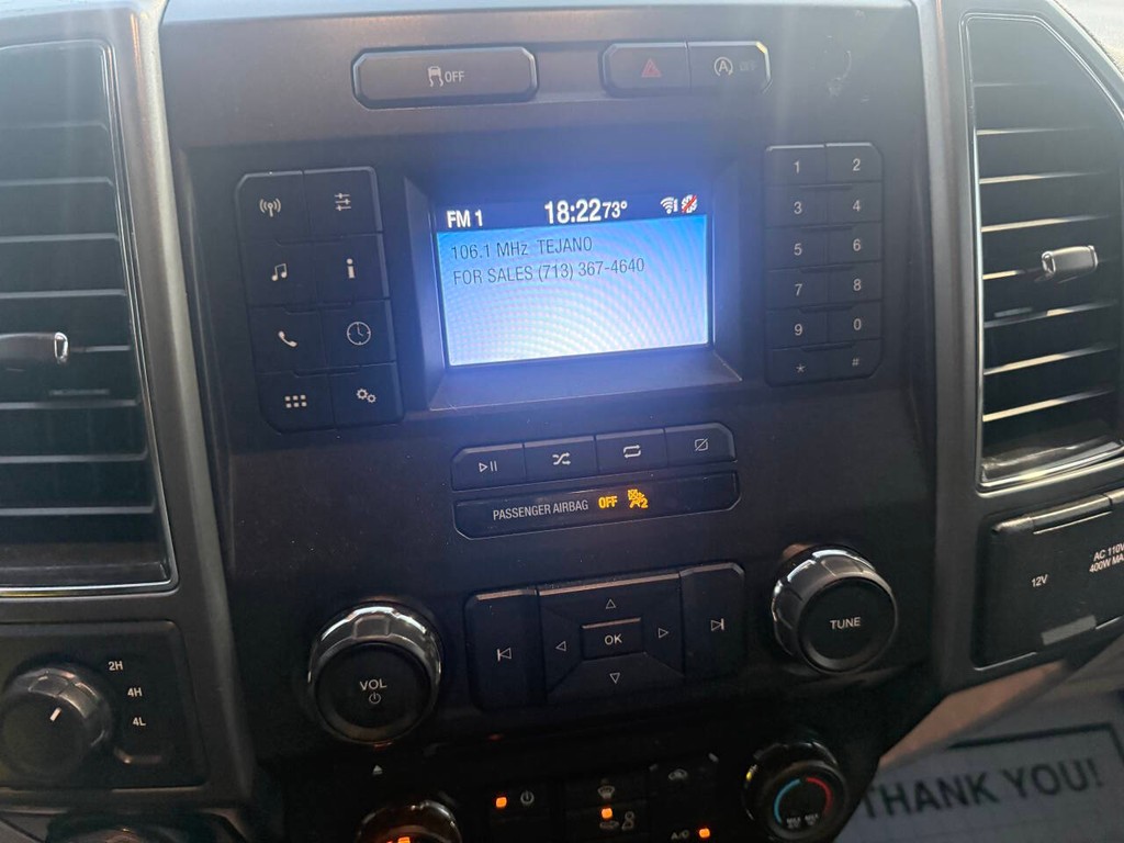 Ford F-150 Vehicle Full-screen Gallery Image 29