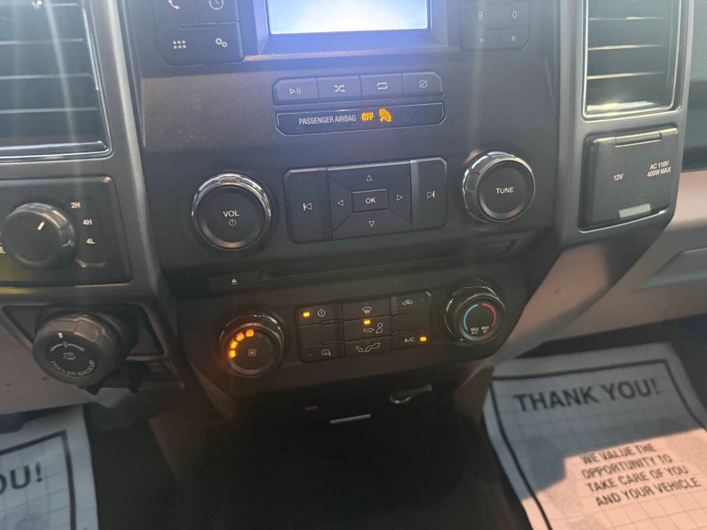 Ford F-150 Vehicle Full-screen Gallery Image 30