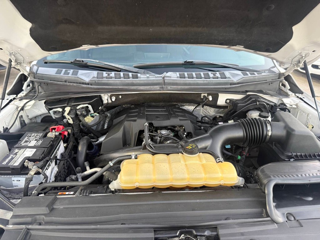 Ford F-150 Vehicle Full-screen Gallery Image 36