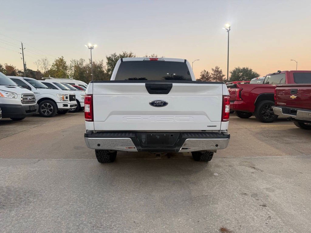 Ford F-150 Vehicle Full-screen Gallery Image 41