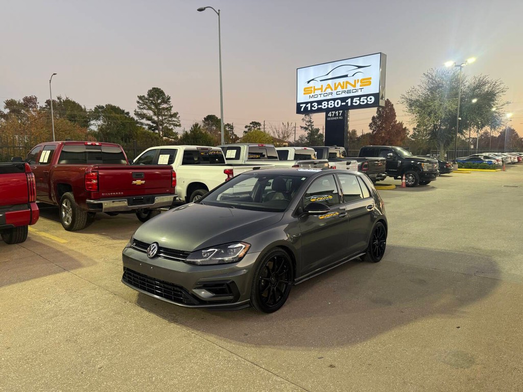 Volkswagen Golf R Vehicle Full-screen Gallery Image 44