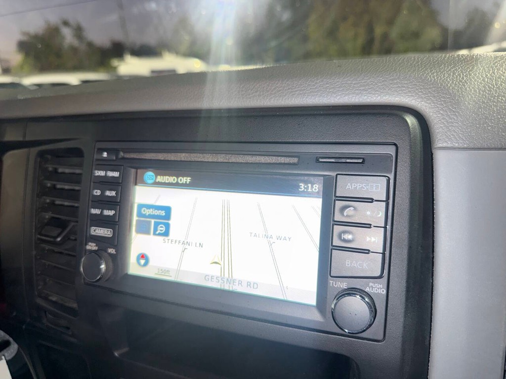 Nissan NV Cargo Vehicle Full-screen Gallery Image 17