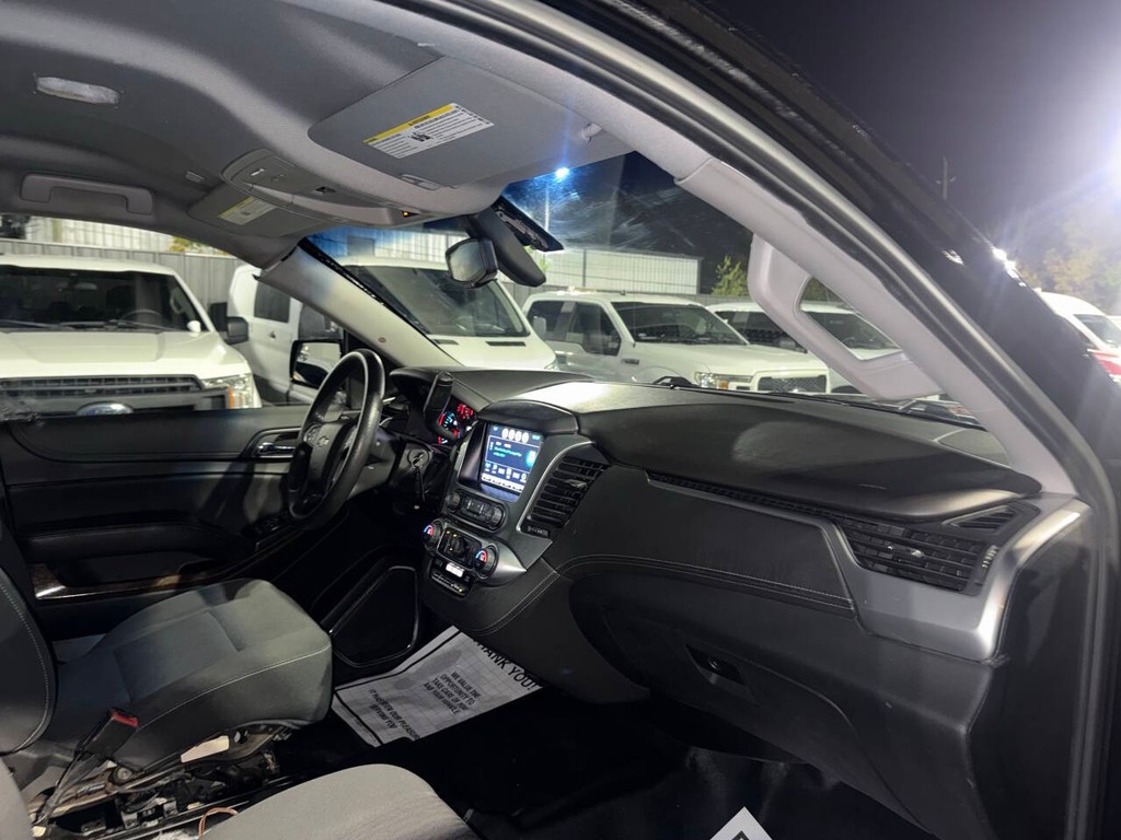 Chevrolet Tahoe Vehicle Full-screen Gallery Image 09