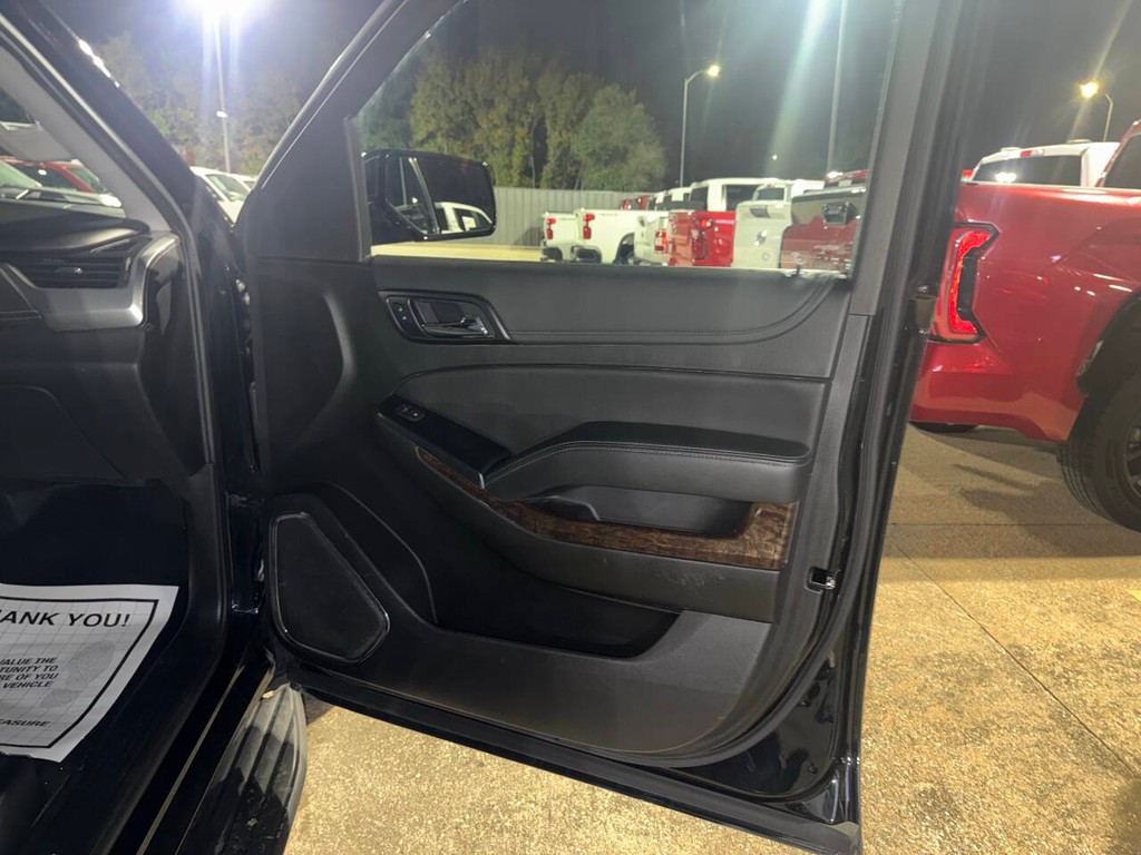 Chevrolet Tahoe Vehicle Full-screen Gallery Image 11