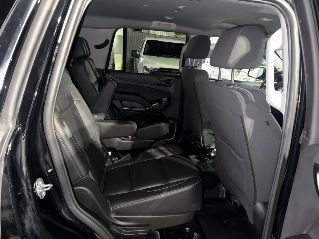 Chevrolet Tahoe Vehicle Full-screen Gallery Image 15