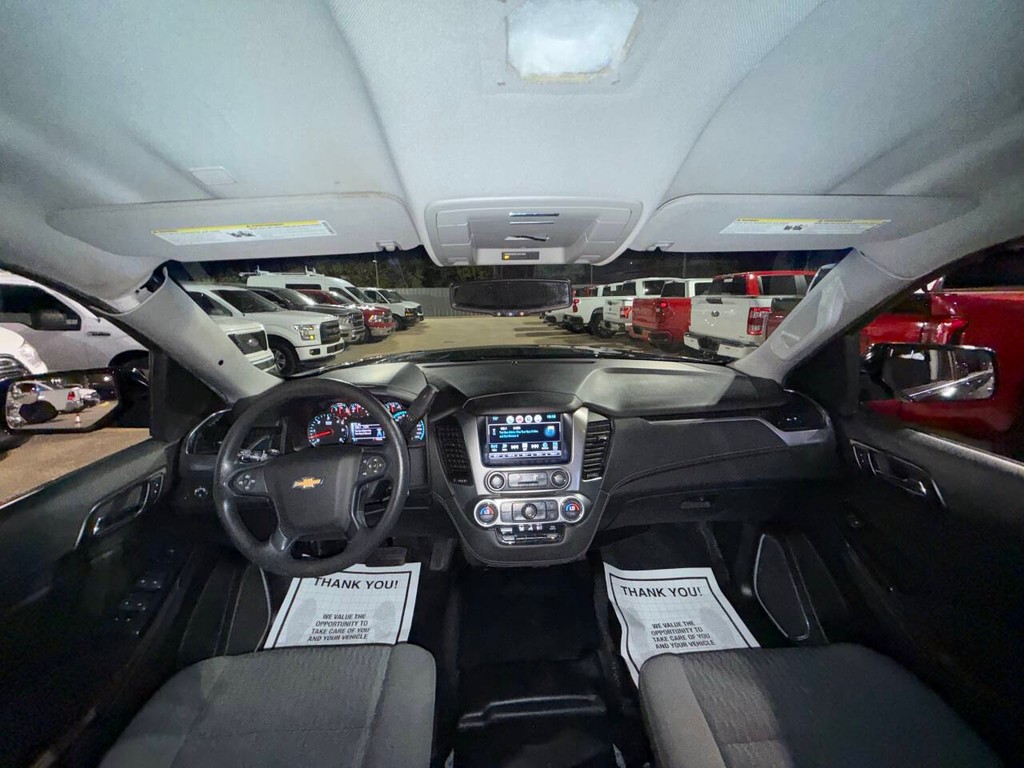 Chevrolet Tahoe Vehicle Full-screen Gallery Image 18