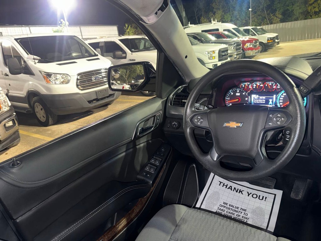 Chevrolet Tahoe Vehicle Full-screen Gallery Image 19