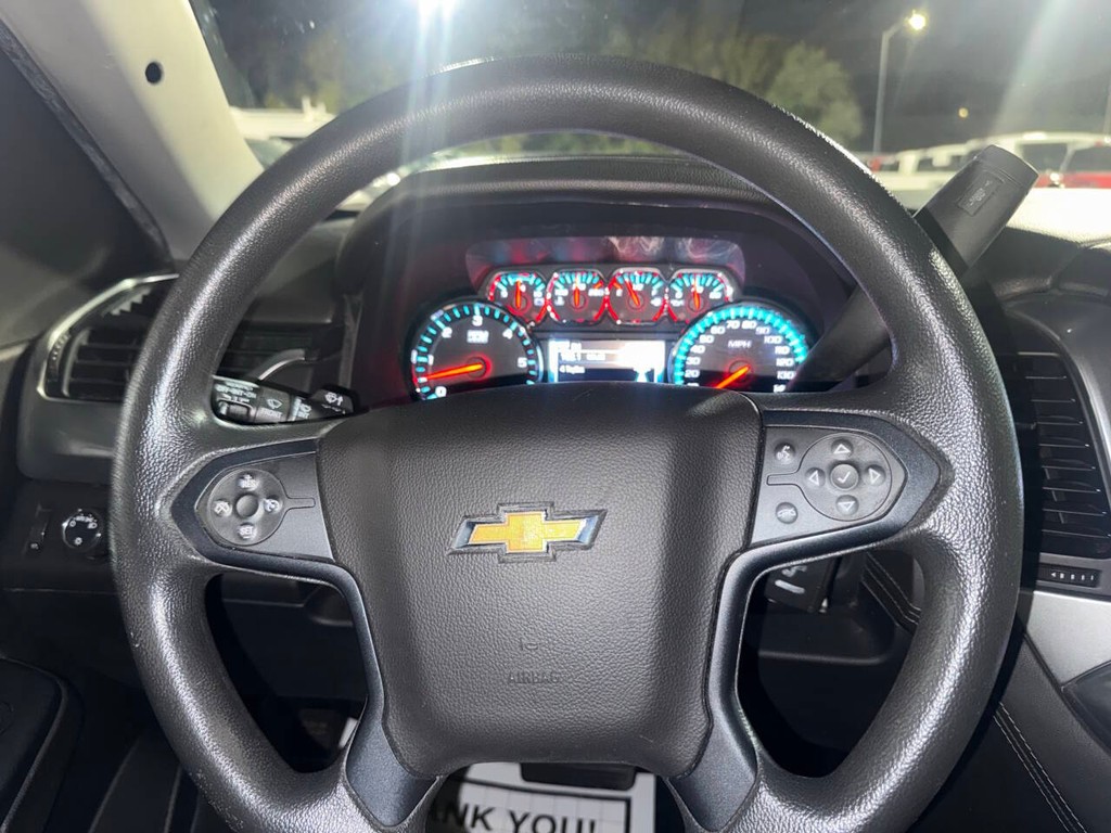 Chevrolet Tahoe Vehicle Full-screen Gallery Image 24