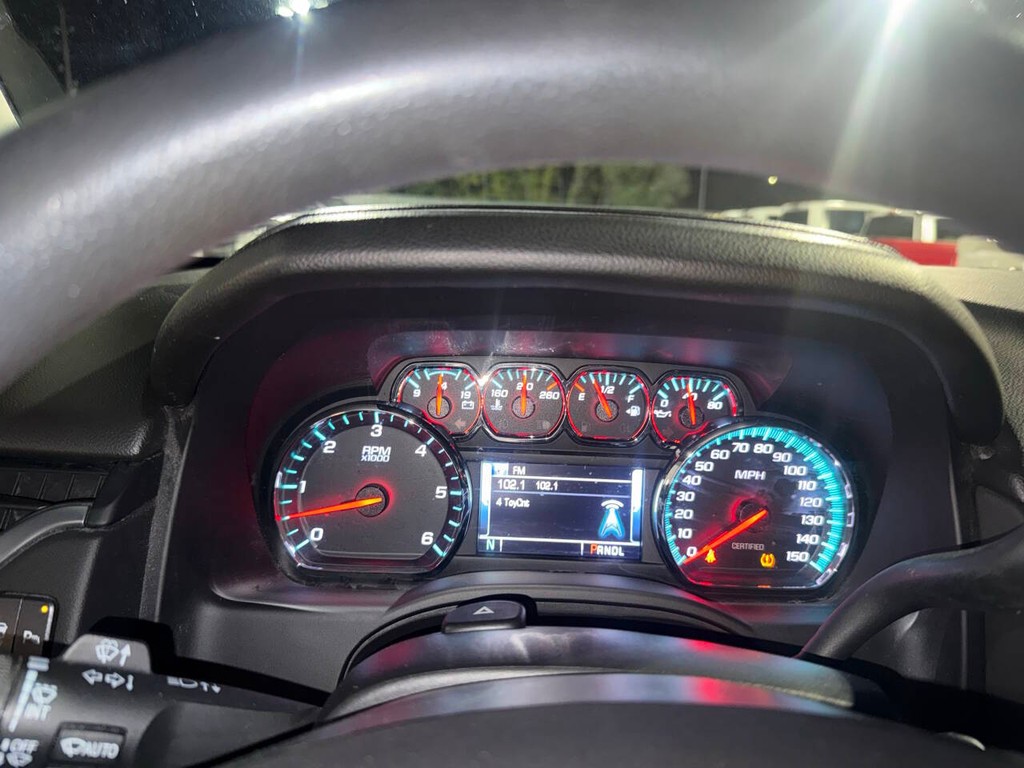 Chevrolet Tahoe Vehicle Full-screen Gallery Image 33