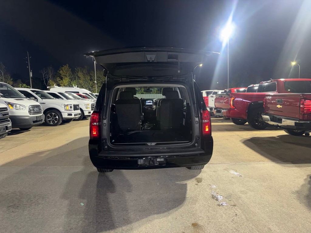 Chevrolet Tahoe Vehicle Full-screen Gallery Image 38