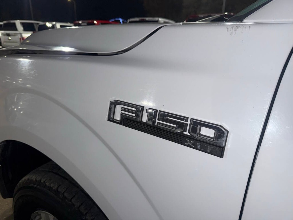 Ford F-150 Vehicle Full-screen Gallery Image 35