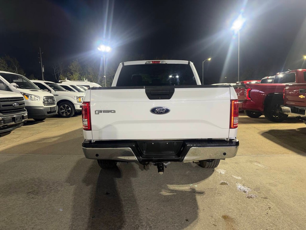 Ford F-150 Vehicle Full-screen Gallery Image 39