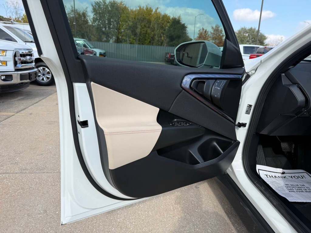 BMW X3 Vehicle Full-screen Gallery Image 08