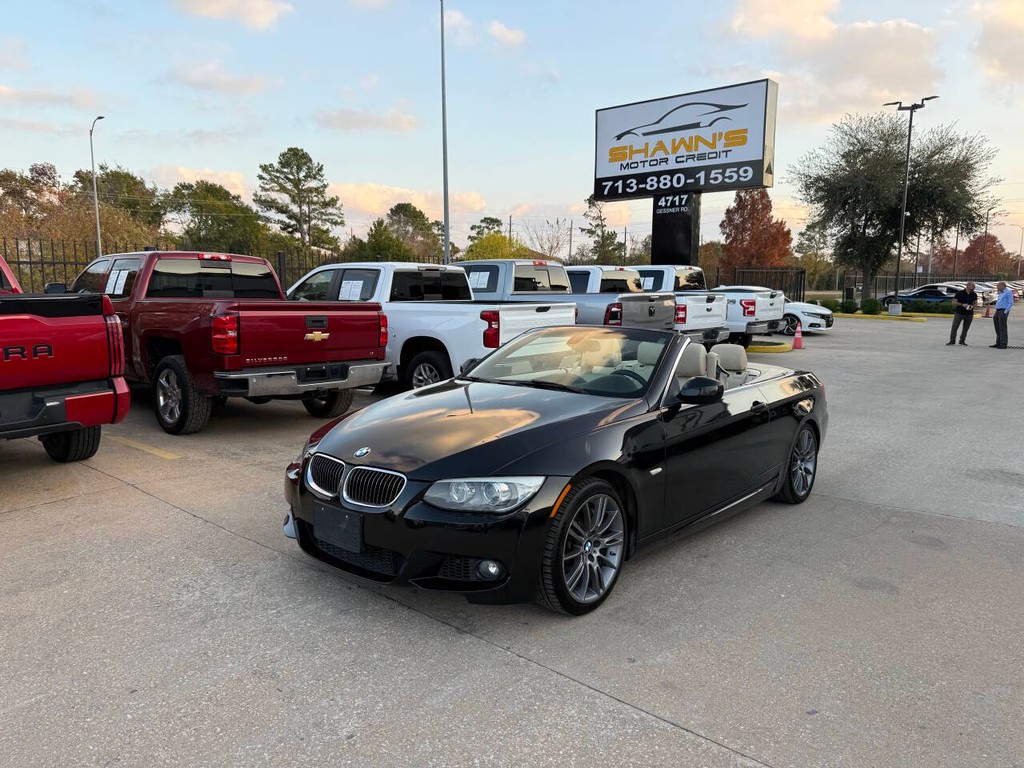 BMW 3 Series Vehicle Full-screen Gallery Image 05