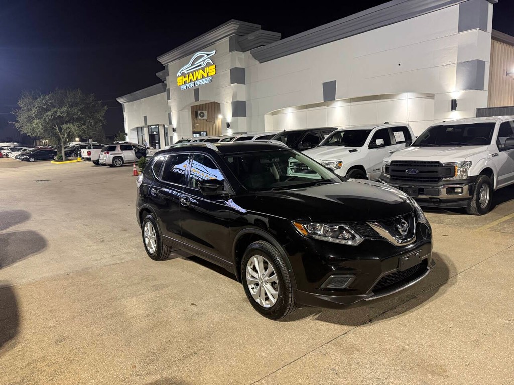 Nissan Rogue Vehicle Full-screen Gallery Image 02