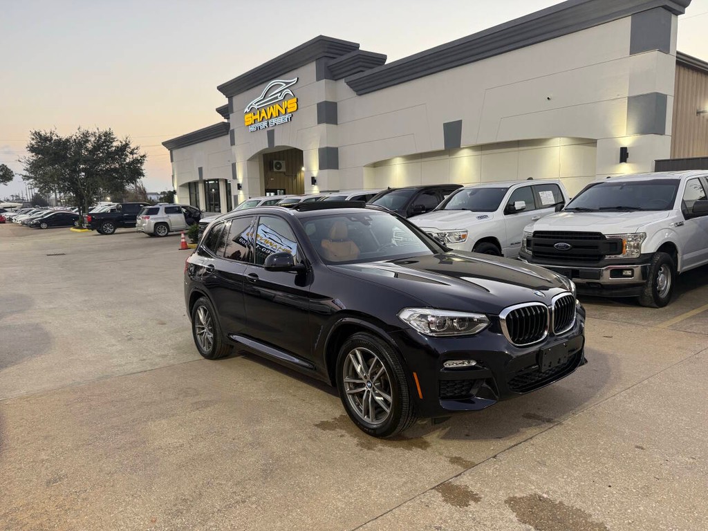 BMW X3 Vehicle Full-screen Gallery Image 02