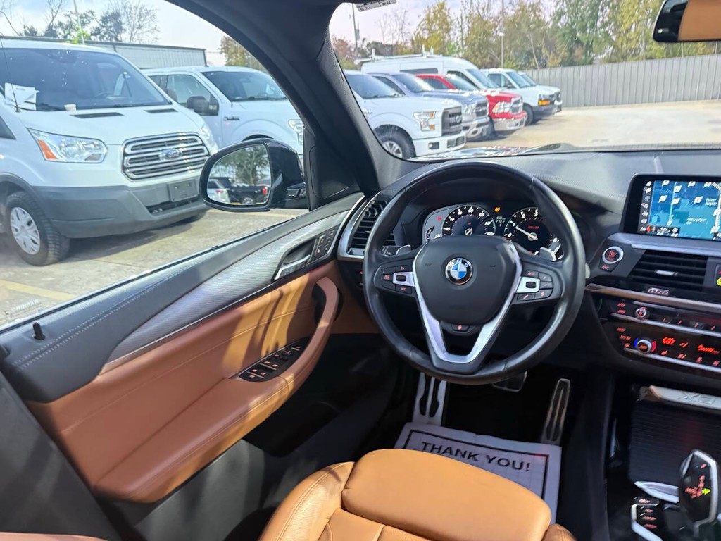 BMW X3 Vehicle Full-screen Gallery Image 20