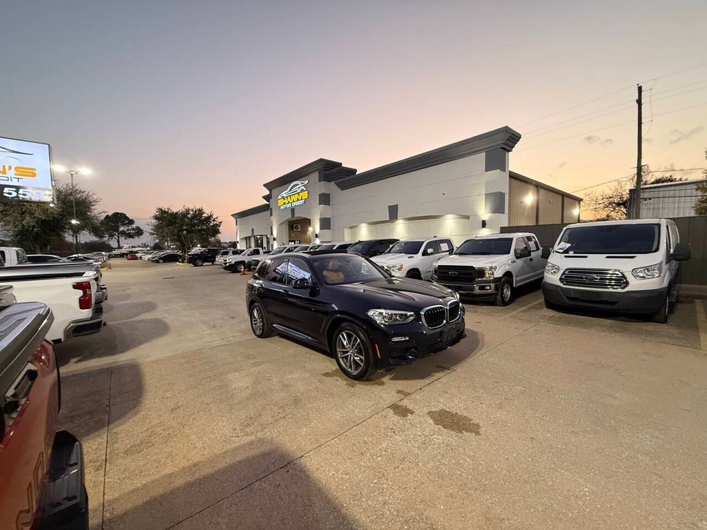 BMW X3 Vehicle Full-screen Gallery Image 45