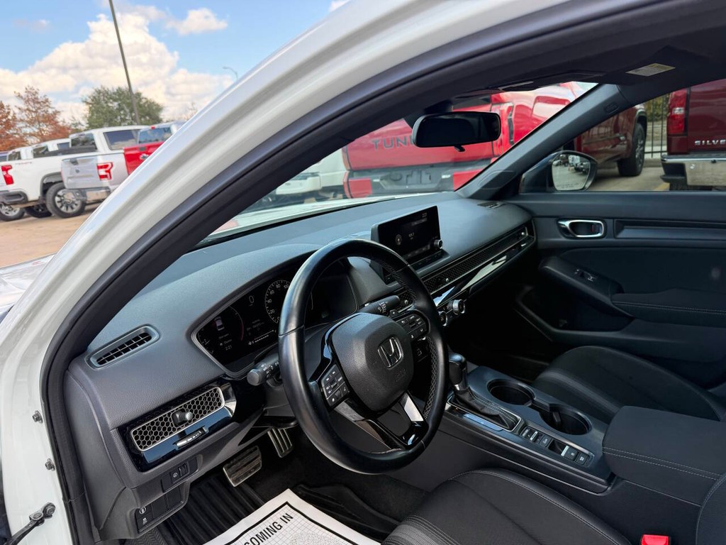 Honda Civic Sedan Vehicle Full-screen Gallery Image 06