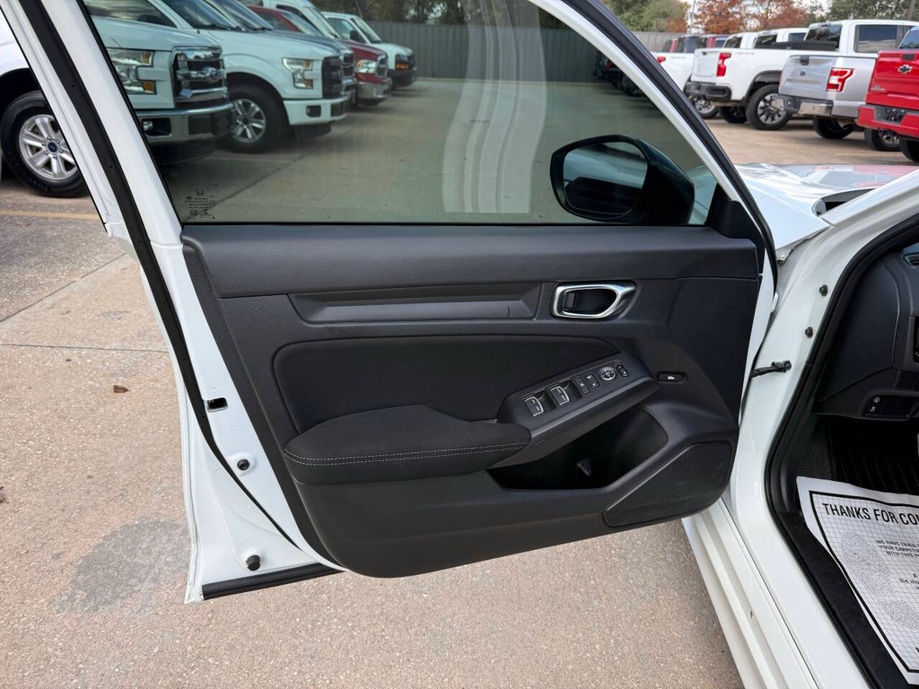 Honda Civic Sedan Vehicle Full-screen Gallery Image 08