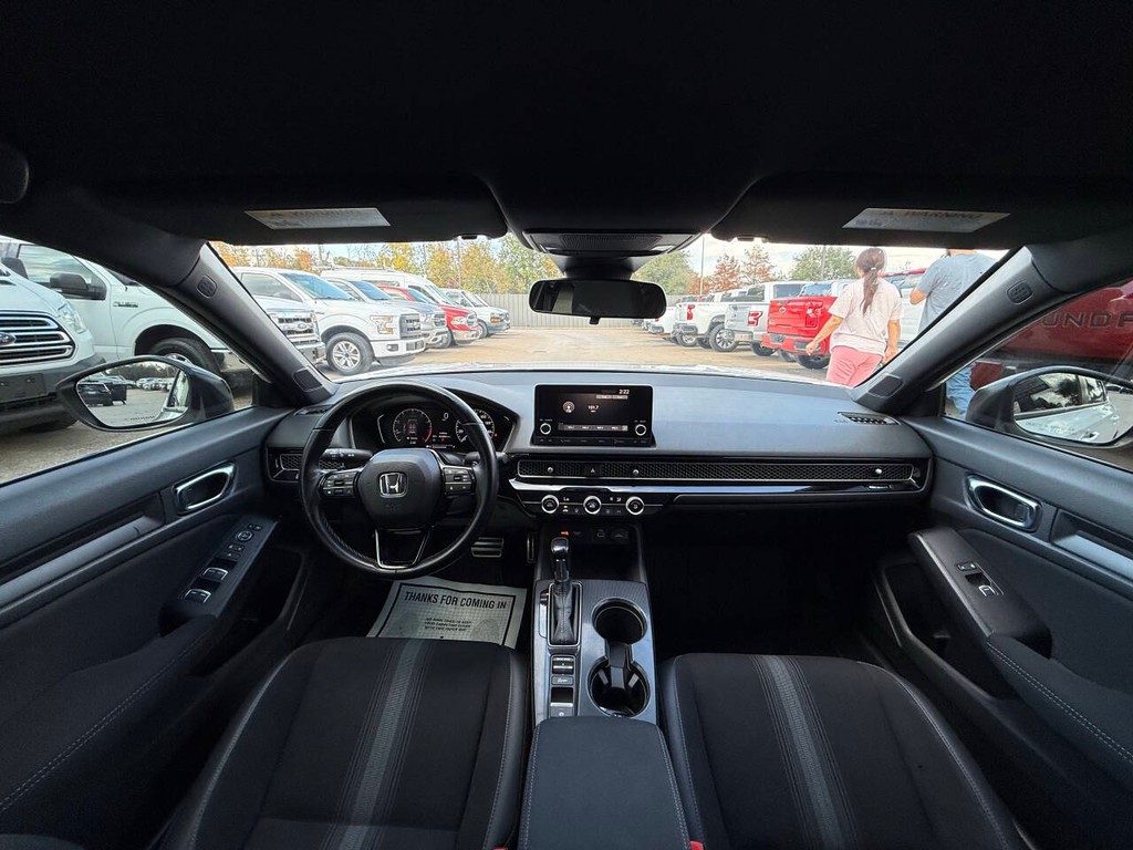 Honda Civic Sedan Vehicle Full-screen Gallery Image 18