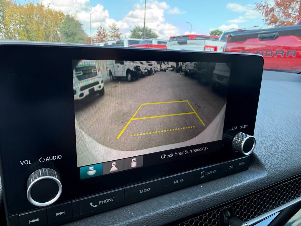 Honda Civic Sedan Vehicle Full-screen Gallery Image 26