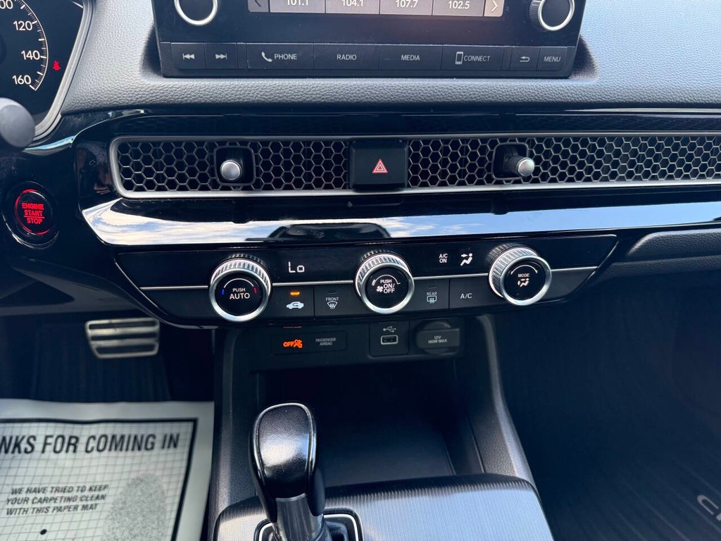 Honda Civic Sedan Vehicle Full-screen Gallery Image 27