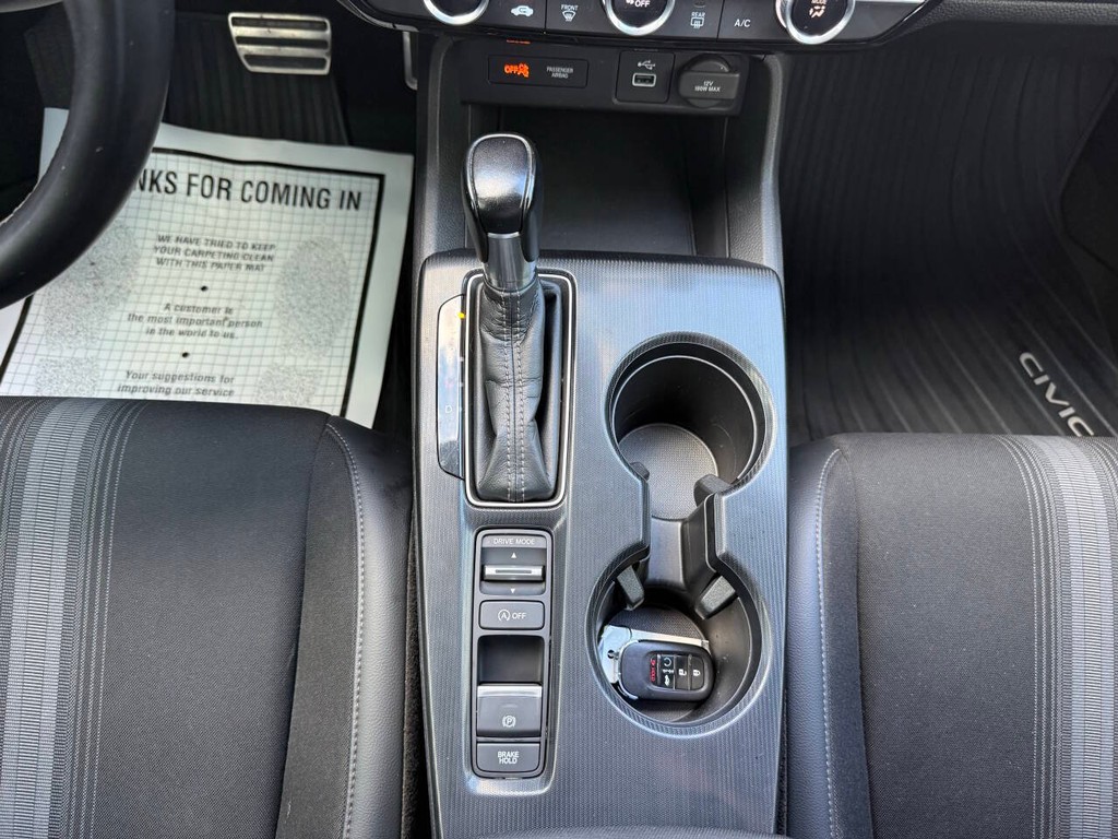 Honda Civic Sedan Vehicle Full-screen Gallery Image 28