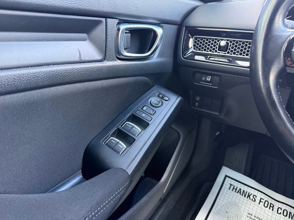 Honda Civic Sedan Vehicle Full-screen Gallery Image 29