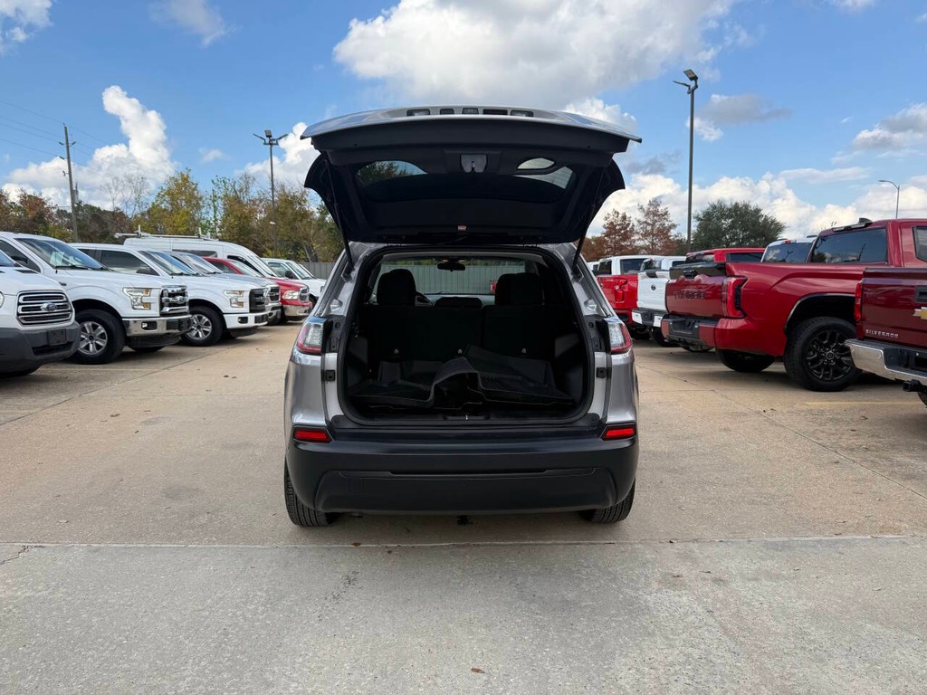 Jeep Cherokee Vehicle Full-screen Gallery Image 40