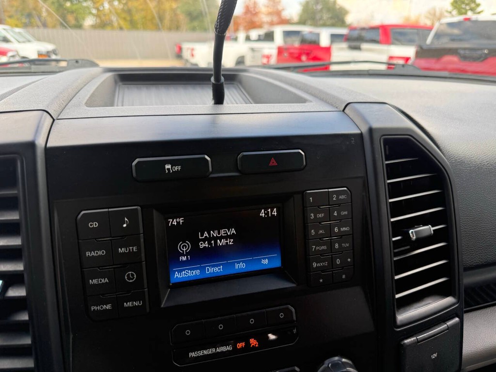 Ford F-150 Vehicle Full-screen Gallery Image 27