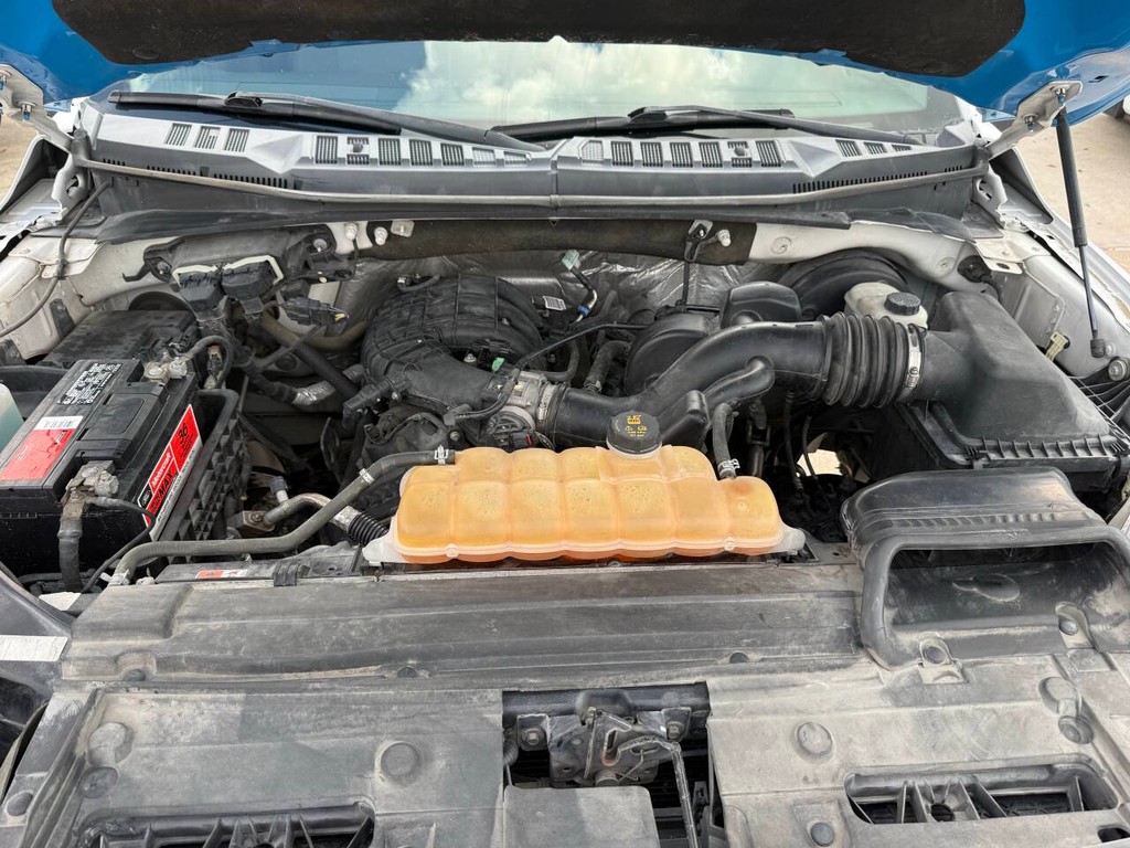 Ford F-150 Vehicle Full-screen Gallery Image 36