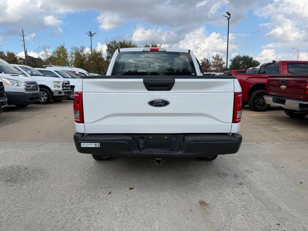 Ford F-150 Vehicle Full-screen Gallery Image 39