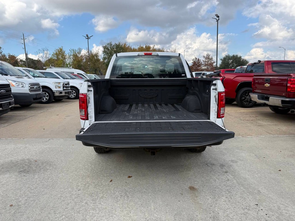 Ford F-150 Vehicle Full-screen Gallery Image 40