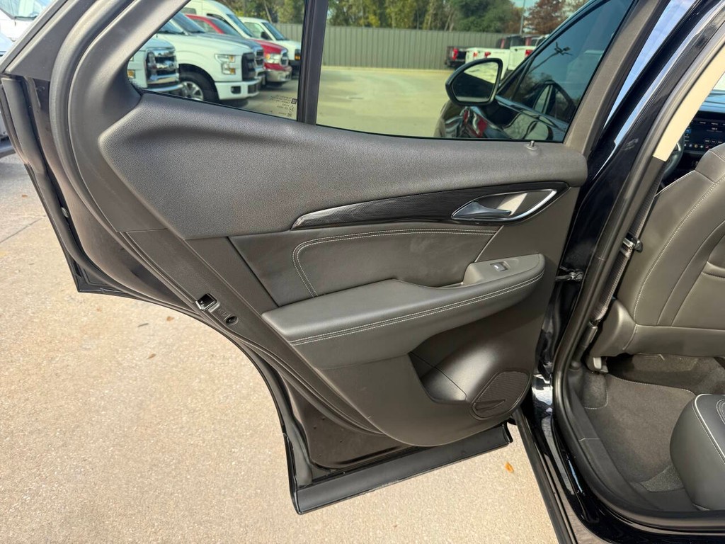 Buick Envision Vehicle Full-screen Gallery Image 14