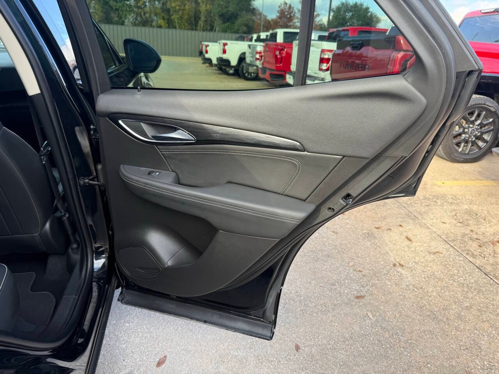 Buick Envision Vehicle Full-screen Gallery Image 16