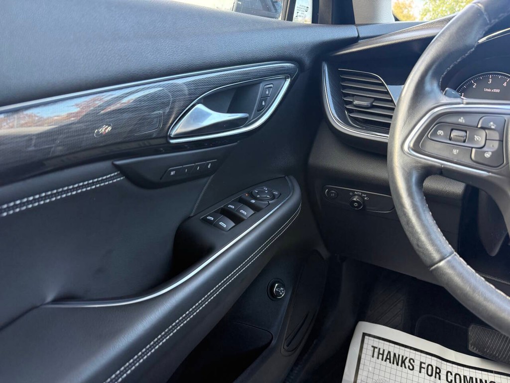 Buick Envision Vehicle Full-screen Gallery Image 29