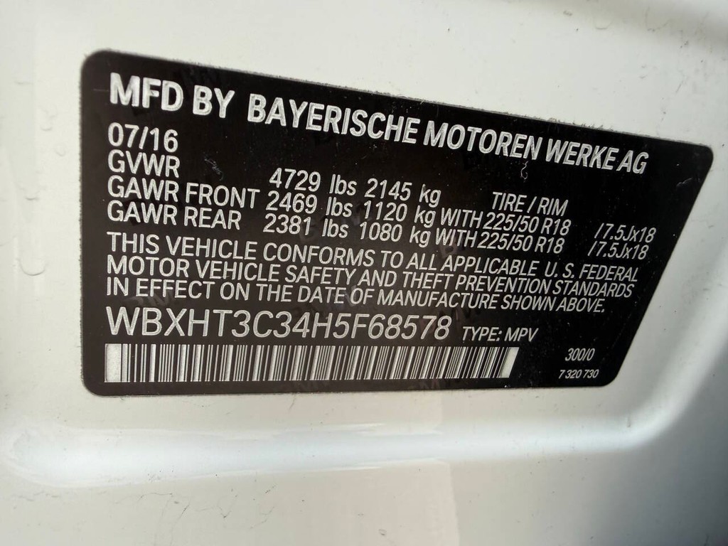 BMW X1 Vehicle Full-screen Gallery Image 33