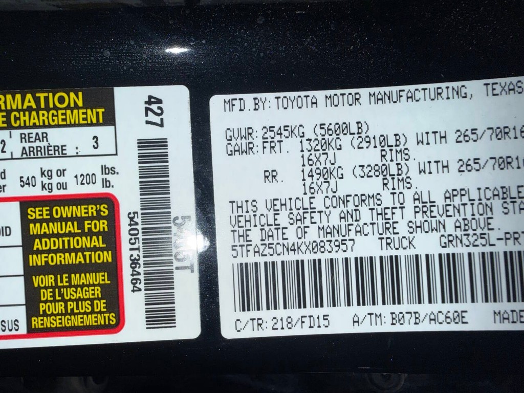 Toyota Tacoma 2WD Vehicle Full-screen Gallery Image 35