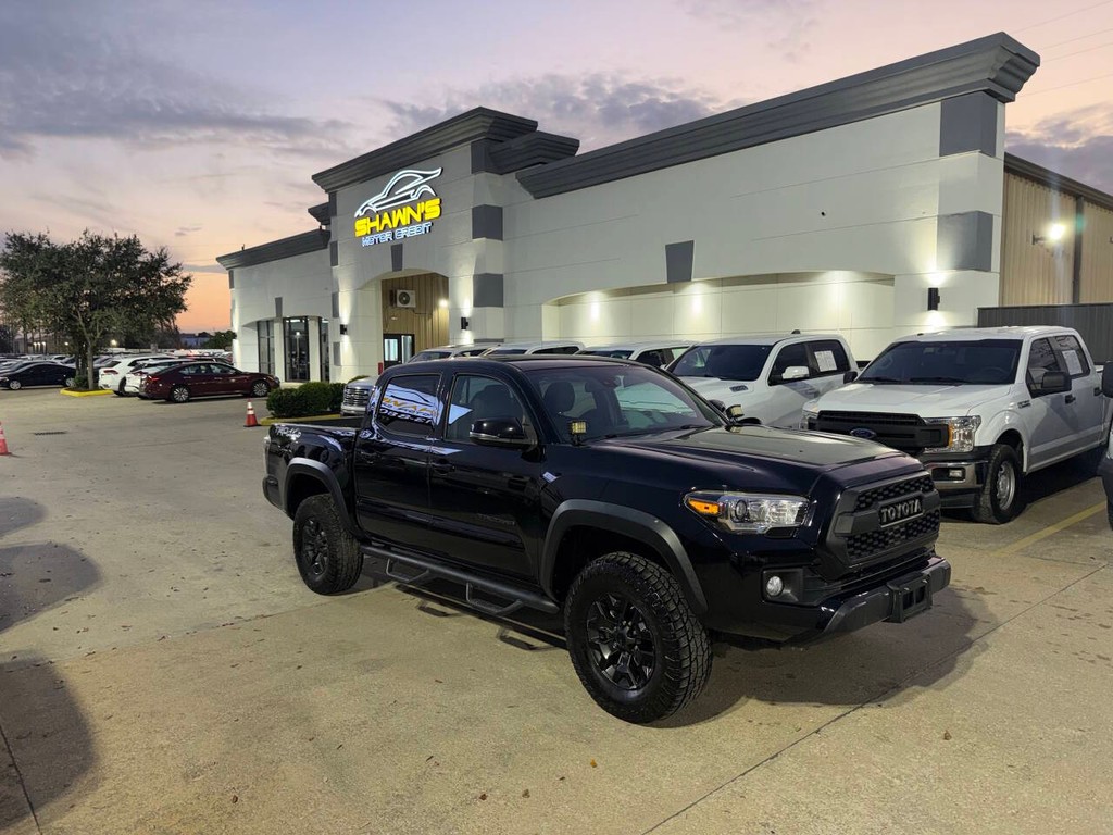 Toyota Tacoma 2WD Vehicle Full-screen Gallery Image 43