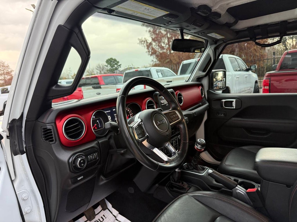 Jeep Gladiator Vehicle Full-screen Gallery Image 06
